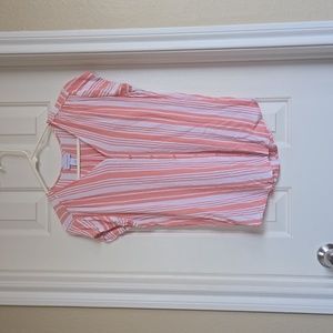 Liz claiborne- Large, vertical pink striped short sleeve shirt,